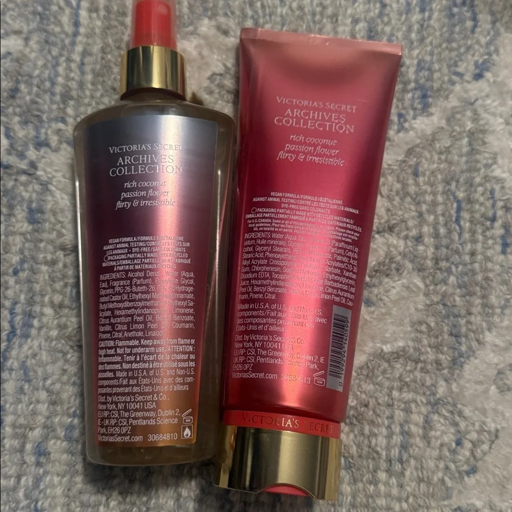 Victorias Secret set includes